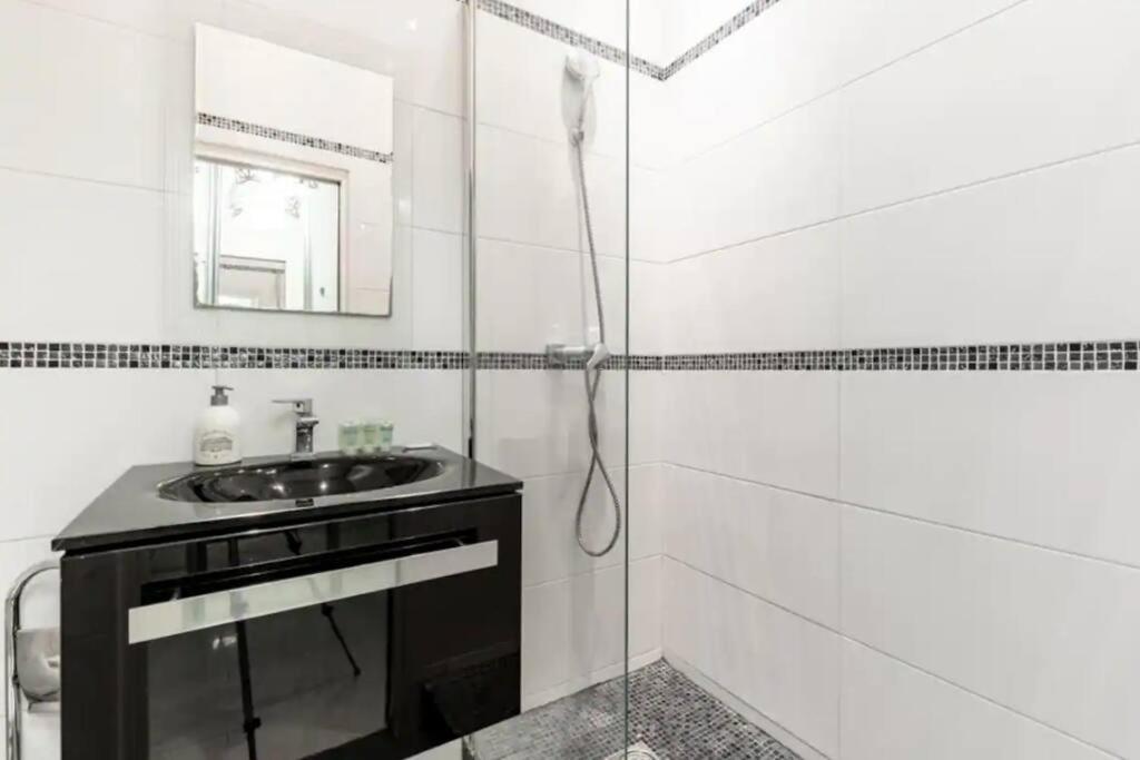 פריז Canal St Martin : Charming Cosy Studio מראה חיצוני תמונה